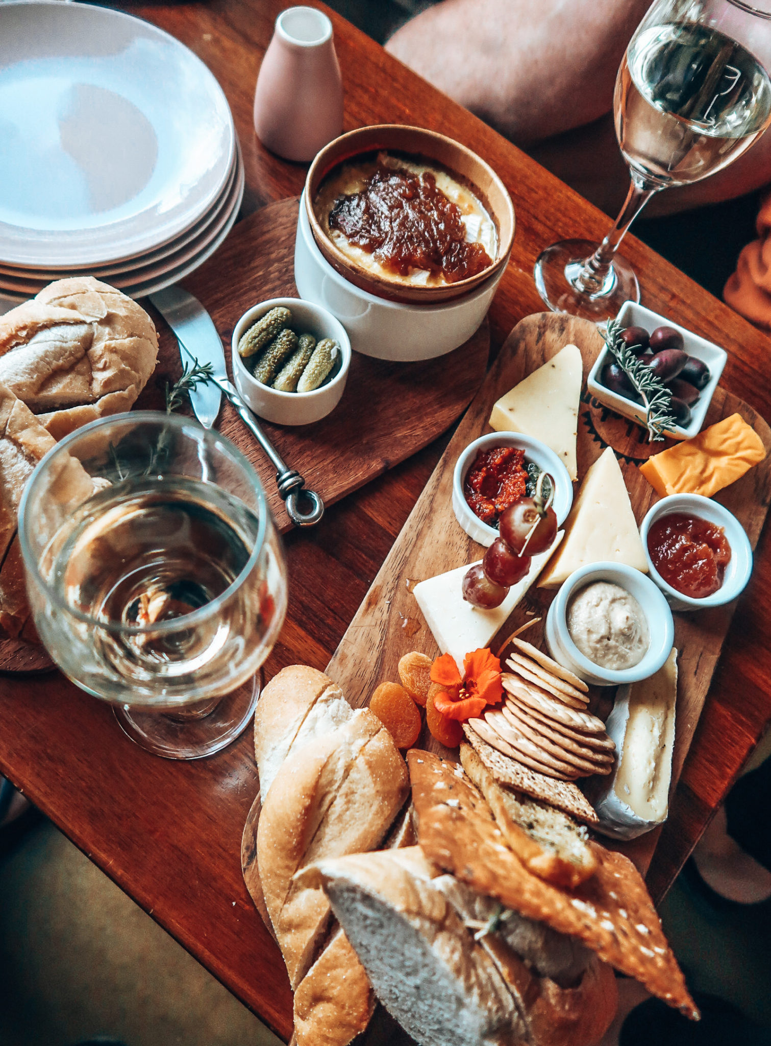 THE BEST WINERIES IN QUEENSTOWN & WANAKA - GIBBSTON VALLEY
